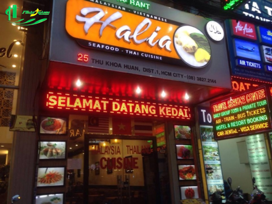 Biển quảng cáo bánh mì