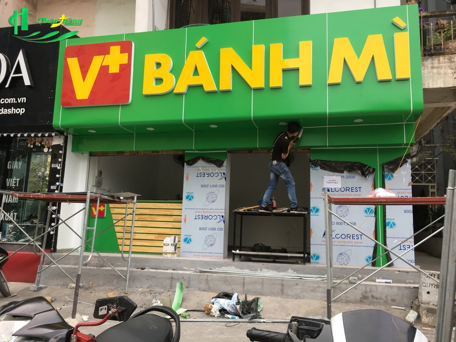 Biển quảng cáo bánh mì