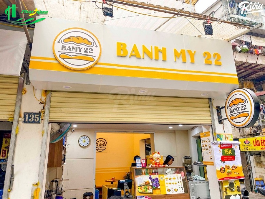 Biển quảng cáo bánh mì