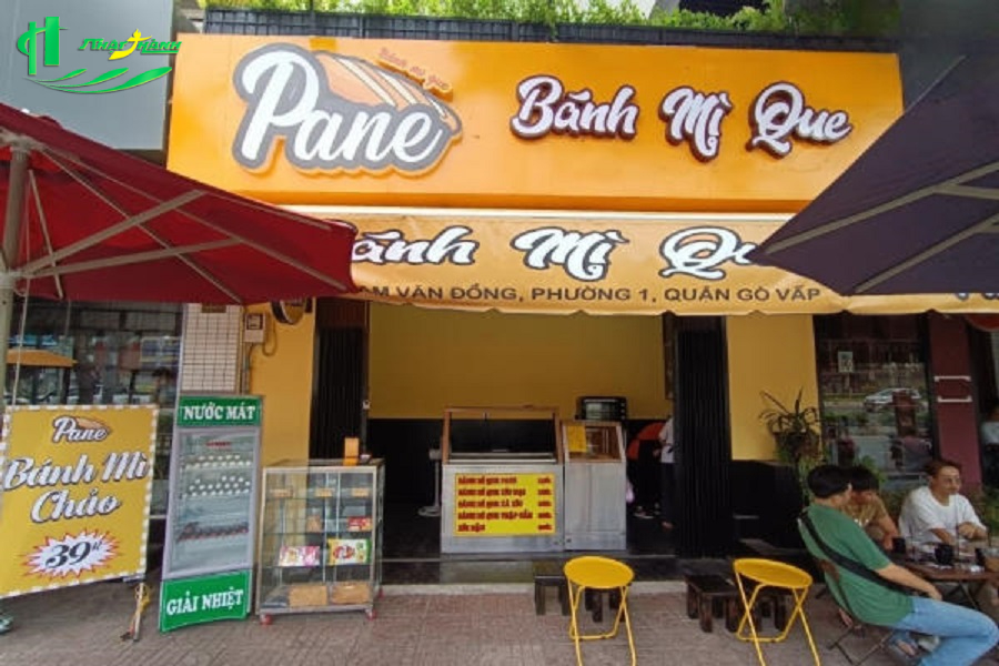 Biển quảng cáo bánh mì