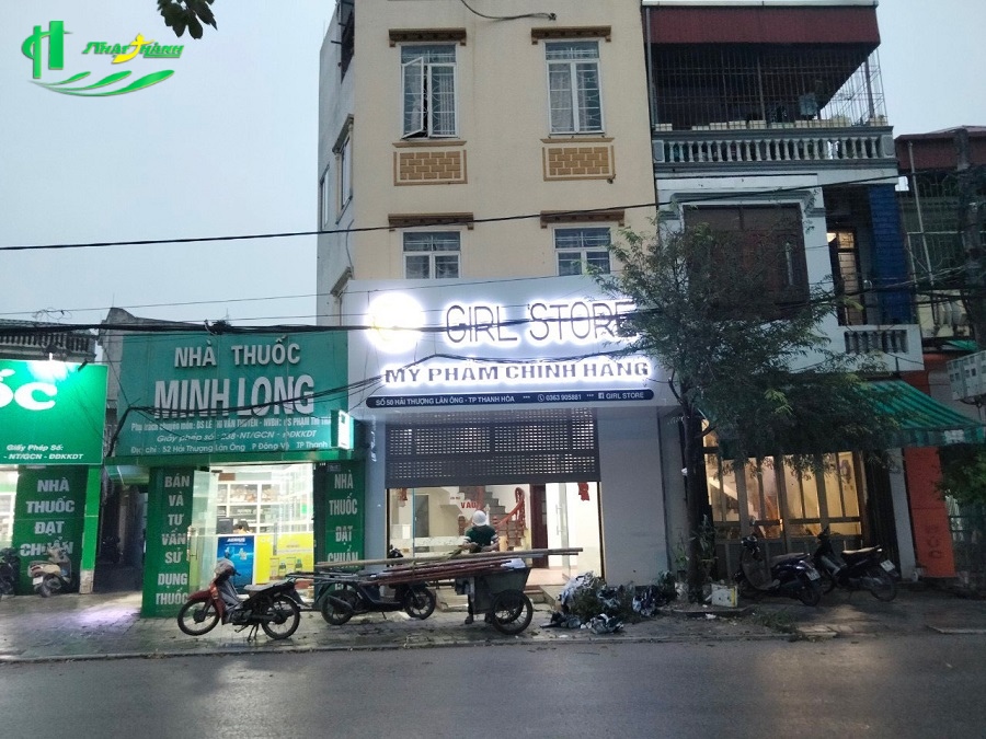 Biển quảng cáo hộp đèn mica