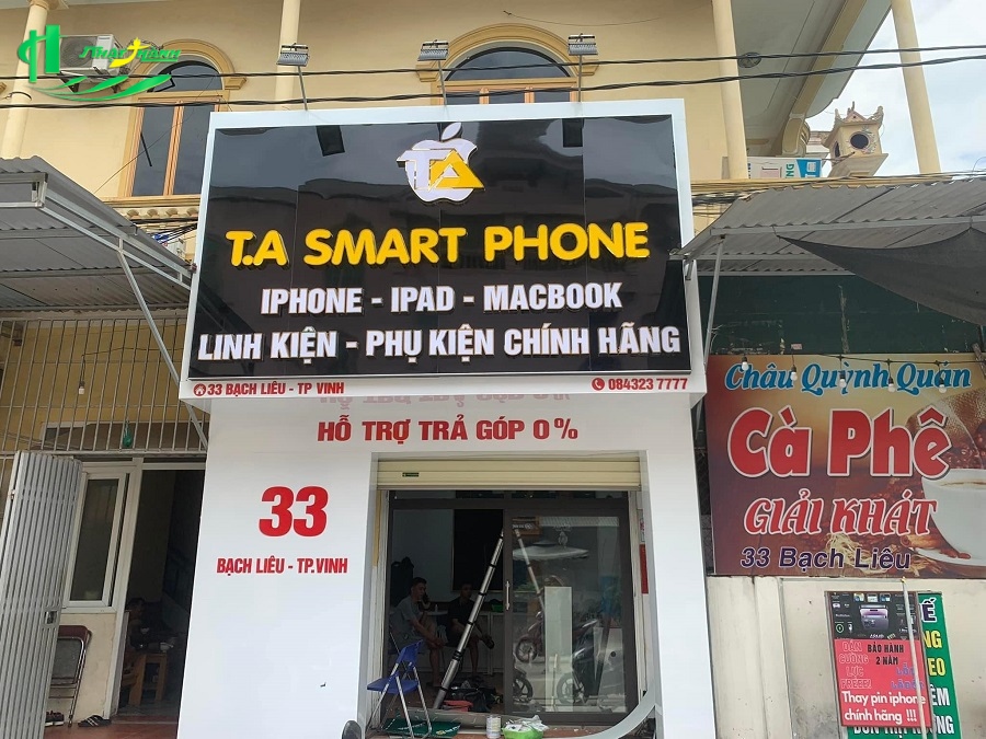 Biển quảng cáo hộp đèn mica